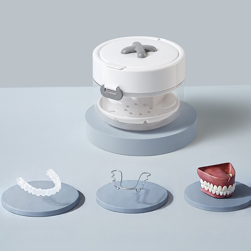 Retainer case parts and color display